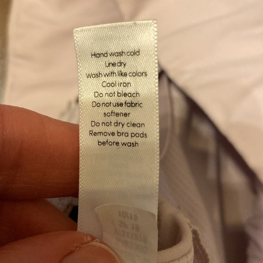 Athleta Lotus Powervita simply lilac sports bra - Picture 5 of 6